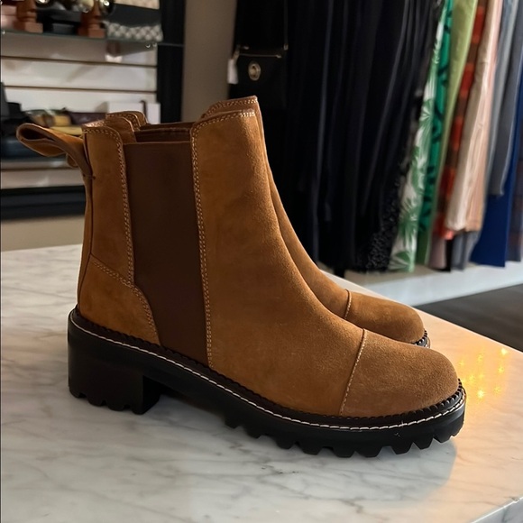 See by Chloe NEW Mallory Chelsea Tan Suede Bootie 39 - Picture 2 of 15